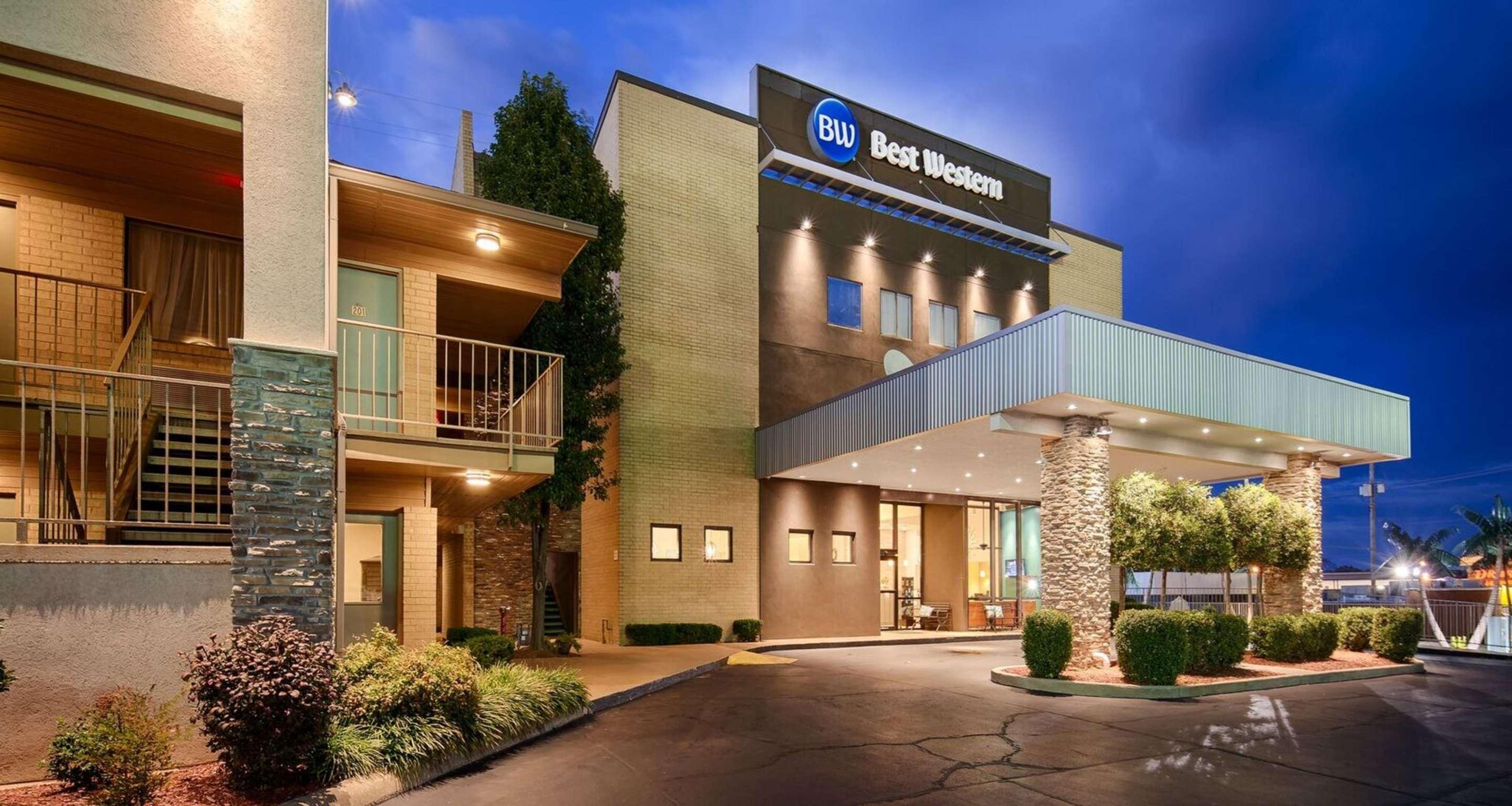 Western The Oasis At Hotel 3*