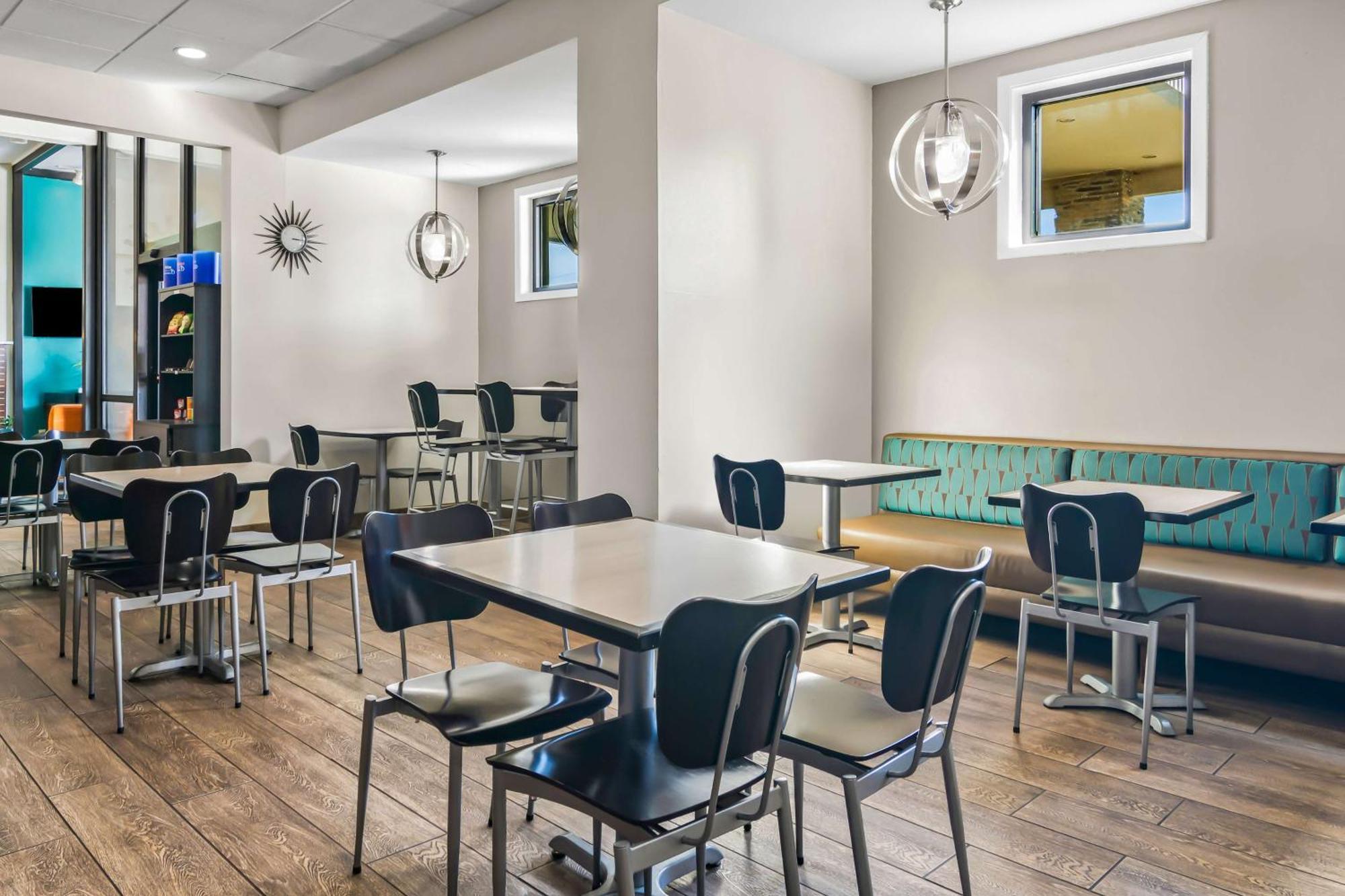 Hotel Western The Oasis At