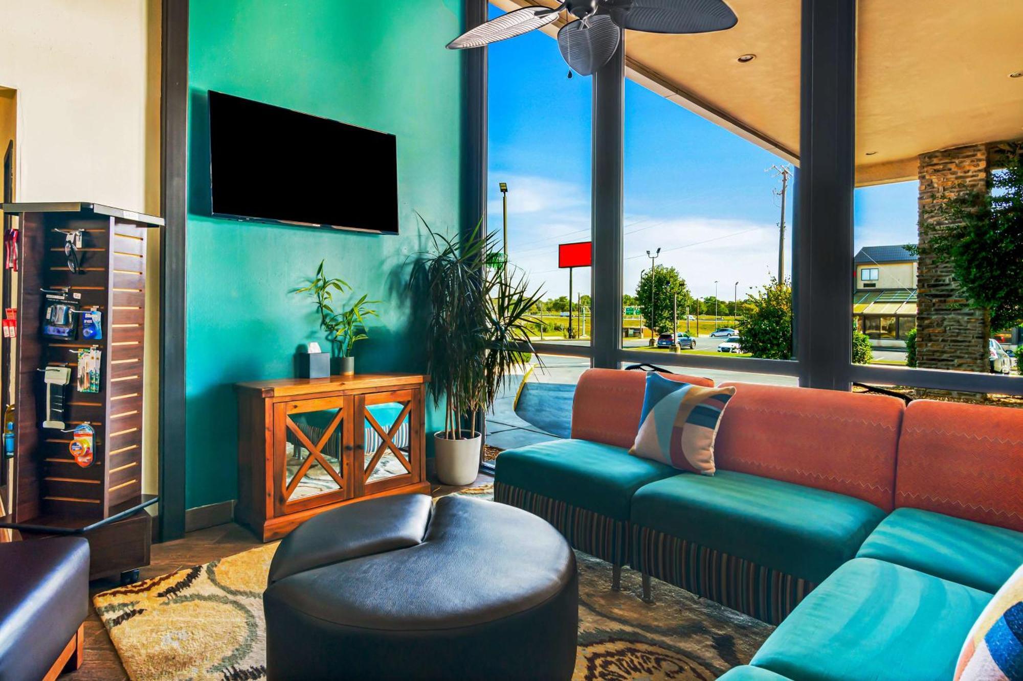 Hotel Western The Oasis At 3*
