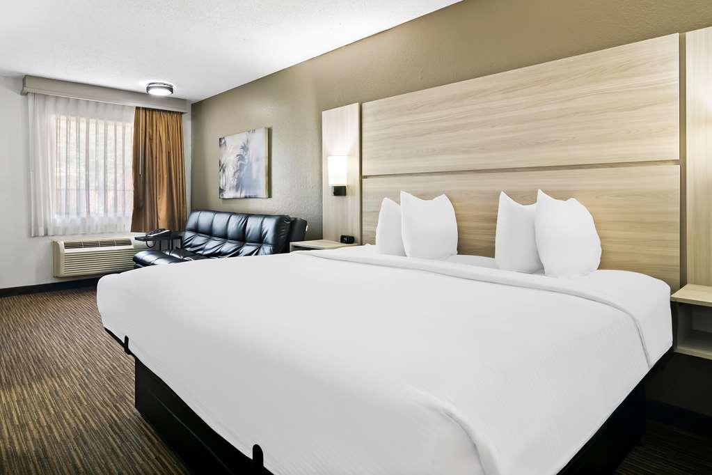 Hotel Western The Oasis At 3*