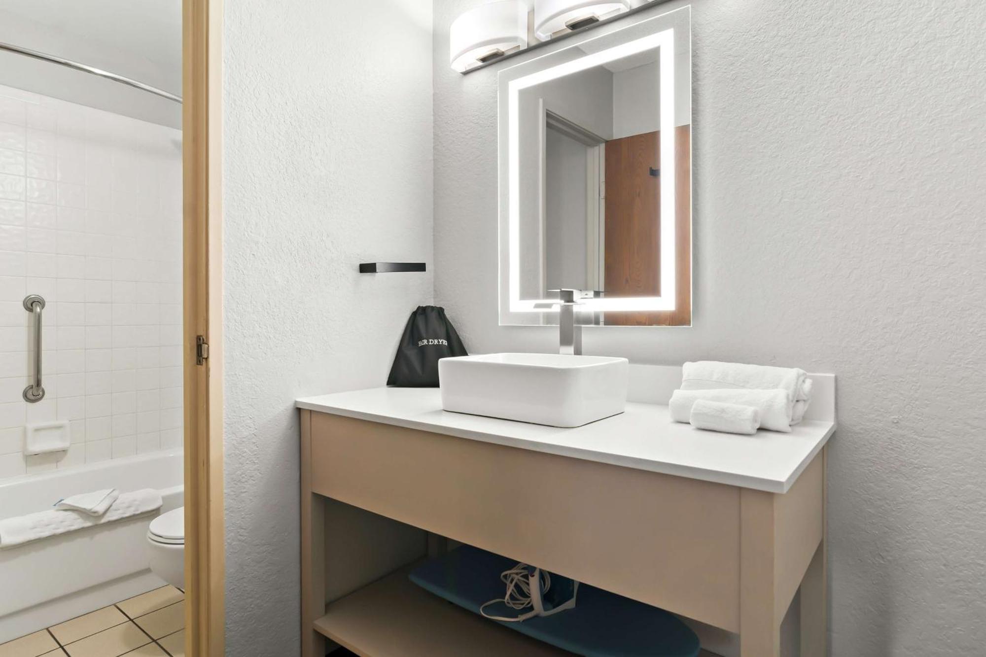 Western The Oasis At 3* Joplin